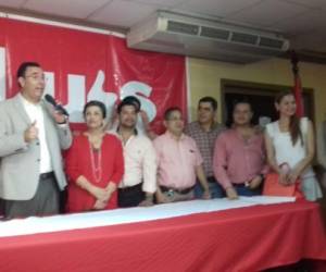 Luis Zelaya brindó este lunes una conferencia de prensa tras haber ganado ayer las internas por su Partido Liberal.