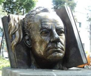 Un busto de Juan Rulfo en un parque de su natal Jalisco, México.