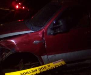 Hasta el momento no ha sido identificado el hombre que perdió la vida, ni las personas lesionadas quienes se conducían en ambos vehículos.
