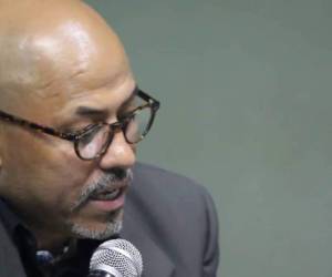 Jorge Martínez Mejía es poeta, narrador, ensayista y dramaturgo hondureño.