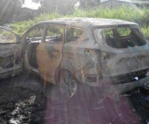 La camioneta fue hallada quemada en la colonia Perfecto Vásquez de San Pedro Sula, al norte de Honduras.