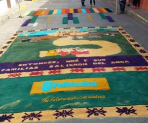 Las alfombras de la ciudad colonial Comayagua se han convertido en una tradición en Semana Santa. Foto: Juan César Díaz