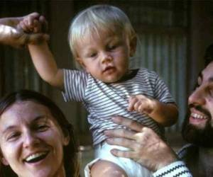 En esta foto el actor apenas tenía un año de vida.