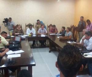 Durante la reunión se acordó llevar a cabo acciones para prevenir más contagios de dengue, chikungunya y zika en Choluteca y lugares aledaños, foto: El Heraldo.