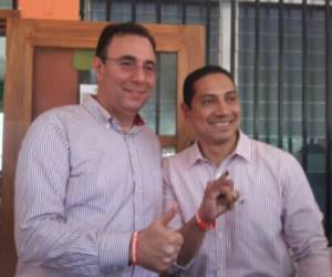 Luis Zelaya esta tarde cuando acompañaba a su candidato a la alcaldía de Tegucigalpa, Ocman Aguilar.