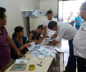 En Choluteca los votantes ya están llegando a los centros de votación. La afluencia es grande en la Sultana del Sur.