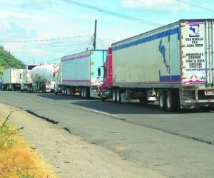 La aduana El Amatillo requiere más oficiales de aforo y despacho para facilitar el comercio terrestre de mercaderías.