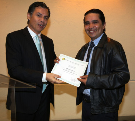 Empresarios reconocen talento fotográfico