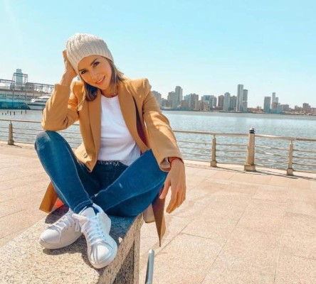 Bella y coqueta: así luce Carmen Villalobos a sus 37 años (FOTOS)