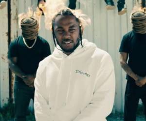 Humble de Kendrick Lamar es un video de alto impacto visual.