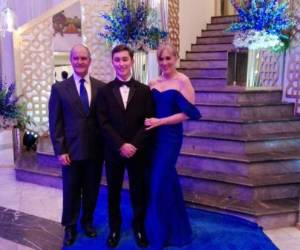 Arturo, Arturo Andrés y Adriana Girona González