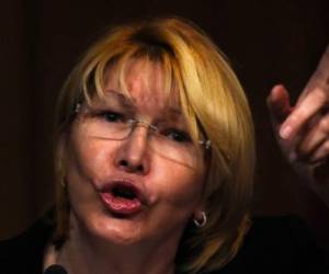 'El día de hoy salió rumbo a Brasil, la señora Fiscal General de Venezuela, Luisa Ortega Díaz, quien hizo su correspondiente trámite de emigración ante las autoridades colombianas', señaló el organismo en un comunicado.