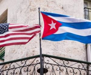 Según los funcionarios, la suspensión de la emisión de visas hacia Estados Unidos en la embajada en Cuba queda 'suspendida por tiempo indeterminado', aunque el Departamento de Estado prepara mecanismos para que los cubanos puedan solicitarla en otros países. Foto: AFP