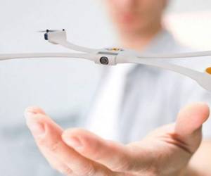 La feria trae aplicaciones para drones que sacan selfies.