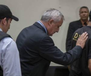 La juez Anabella Cardona declaró 'sin lugar' el planteamiento presentado por el exgobernante para recusar a Gálvez (Foto: AP/ El Heraldo Honduras/ Noticias de Honduras)