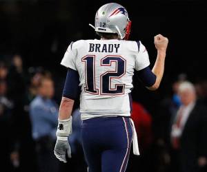 El mítico Tom Brady, quien anunció el miércoles a los 45 años su retiro definitivo del deporte, fue el mejor jugador de la historia de la liga de football americano (NFL) y se cansó de marcar récords.
