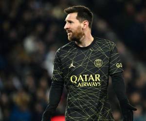 En su segunda temporada en la capital francesa, Lionel Messi se ha convertido en la gran figura del Paris Saint-Germain, sin embargo, han salido a la luz fuertes críticas en contra de que renueve por un año más.