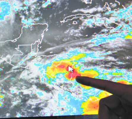 Viernes ingresará cuarta onda tropical