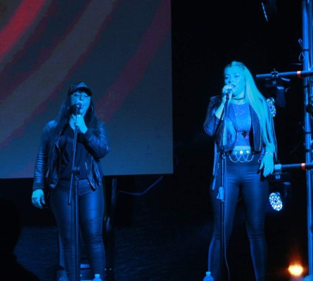 banquete musical por el décimo aniversario de 'la hora del té”