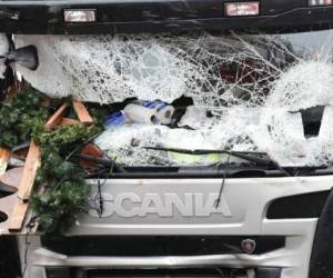 El joven paquistaní, que fue detenido por el testimonio de un transeúnte, entró en Alemania el 31 de diciembre de 2015 y su petición de asilo todavía estaba siendo analizada, explicó el ministro del Interior, Thomas de Maizière. 'Él niega el acto', agregó el funcionario.