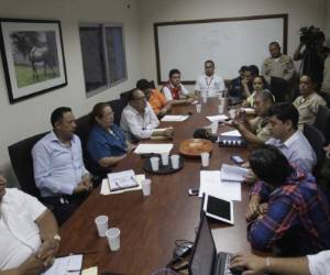 Los representantes de la Comisión Nacional de Prevención en Movilizaciones Masivas (Conapremm) se reunieron con las autoridades de la Alcaldía del Distrito Central (AMDC). (Fotos: Fredy Rodríguez/Johny Magallanes)