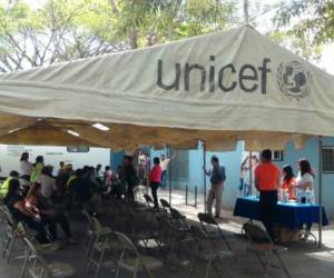 Algunos de los exámenes realizados son toma de presión, consulta médica, pruebas de VIH, citologías y detección de cáncer de mama.