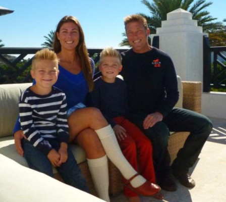 Familia solo come carne roja