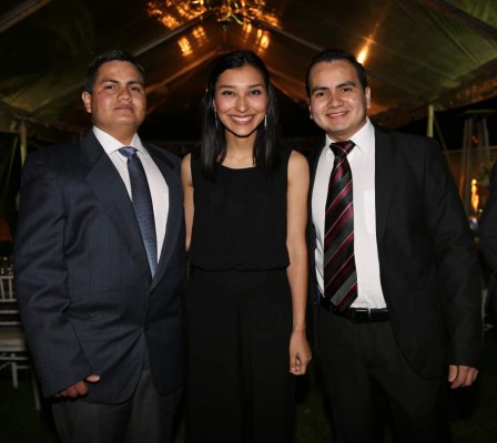 Cumplen promesa de amor ante las leyes civiles