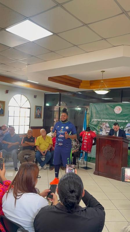 La More revela razón por la que no debutó y se marchó del Choloma; tendrá nuevo equipo