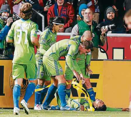 Mario Martínez, héroe del Seattle