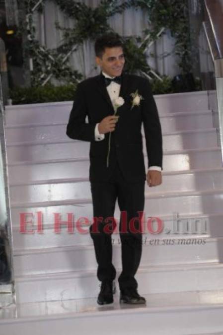 Los seniors 2019 DelCampo School lucieron elegantes y glamurosos en su Prom (Parte II)