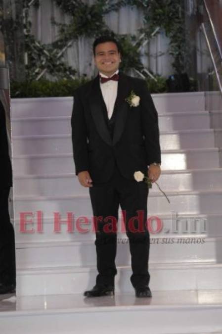 Los seniors 2019 DelCampo School lucieron elegantes y glamurosos en su Prom (Parte II)