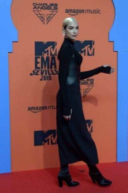 FOTOS: Así lucieron los famosos en la alfombra de los MTV EMA 2019