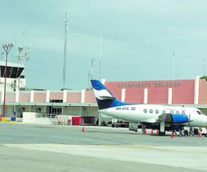 El aeropuerto Golosón de La Ceiba, Atlántida, realiza a la semana 232 vuelos nacionales e internacionales y sus operaciones de navegación aérea también estarán en el mismo radio del nuevo radar que comprará la AHAC.