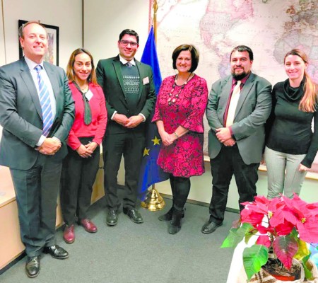 Suspensión del viaje de la UE no afecta calendario del RNP