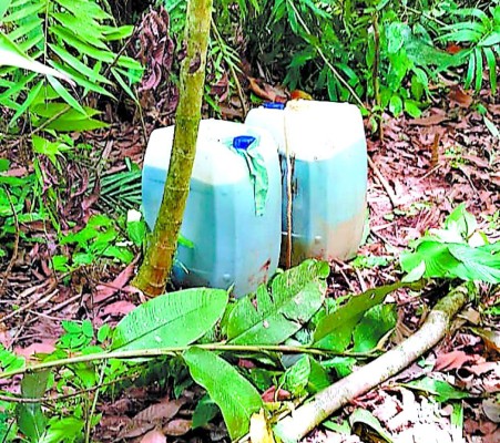 Honduras: Investigarán cómo narcoavionetas se dotan de gasolina