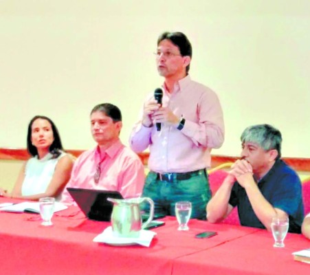 Honduras: Firmas habrían sido manipuladas en la sede de Libre