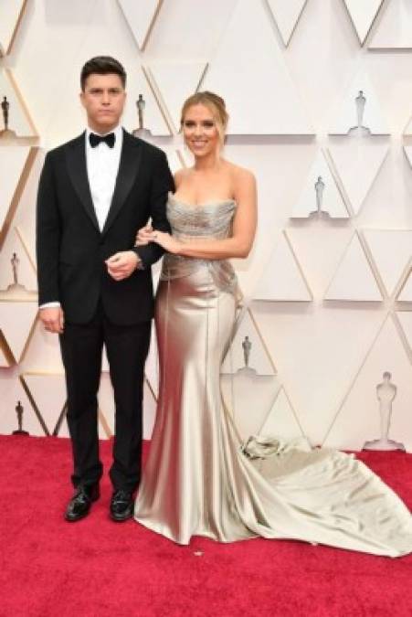 FOTOS: El sensual vestido de Scarlett Johansson que marcó sus curvas en los Oscar 2020