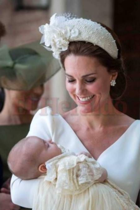 Fotos: Así fue el bautismo del príncipe Louis, sobrino de Meghan y Harry