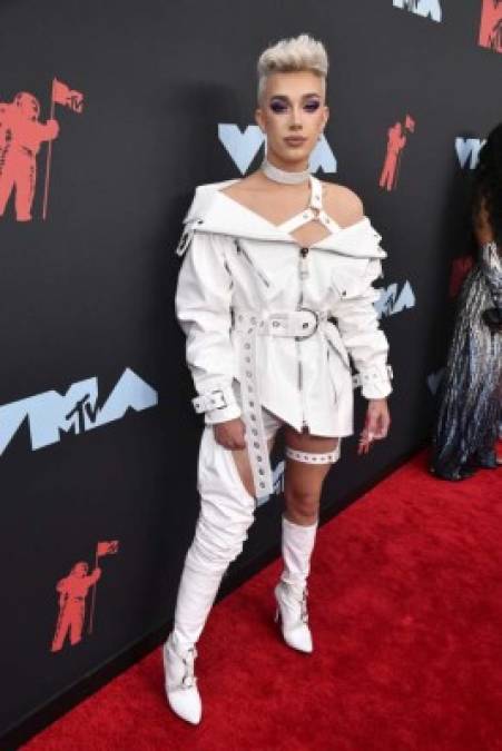 MTV VMAs 2019: Así llegaron vestidos los famosos a la alfombra roja