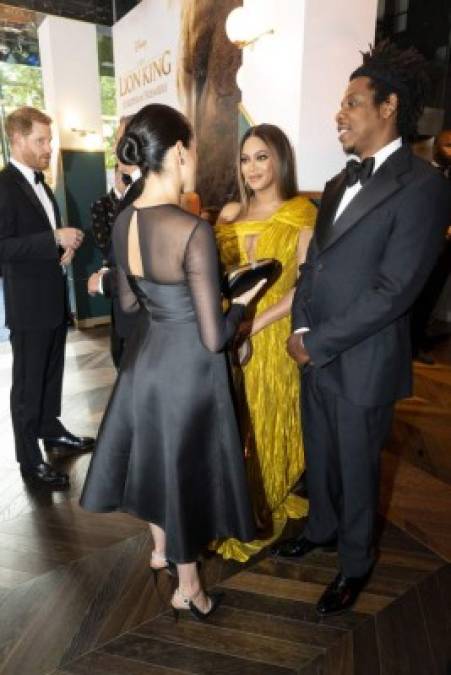 FOTOS: Así fue el primer encuentro entre Meghan Markle, Harry, Beyoncé y Jay-Z en la premiere de El Rey León