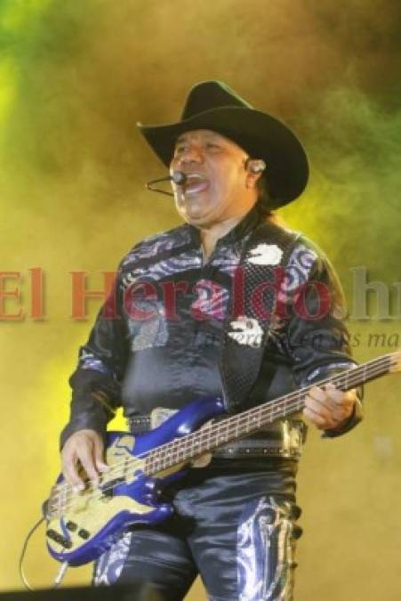 FOTOS: Bronco puso a bailar y a cantar a sus fans en Choluteca