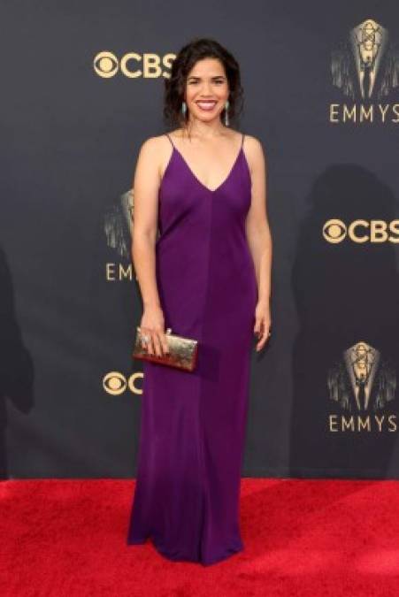 Atuendos básicos y poco favorecedores: Los peor vestidos de los Emmy 2021  