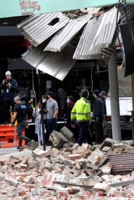 Edificios derrumbados y postes a punto de caer: los daños tras el sismo en Australia