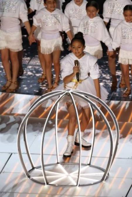 FOTOS: Hija de JLo cantó durante el show de halftime en el Super Bowl LIV