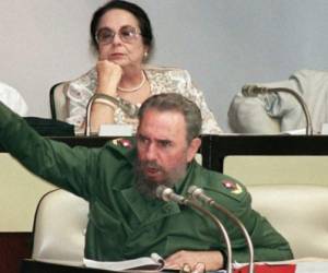 Fidel Castro muere en Cuba a los 90 años de edad.