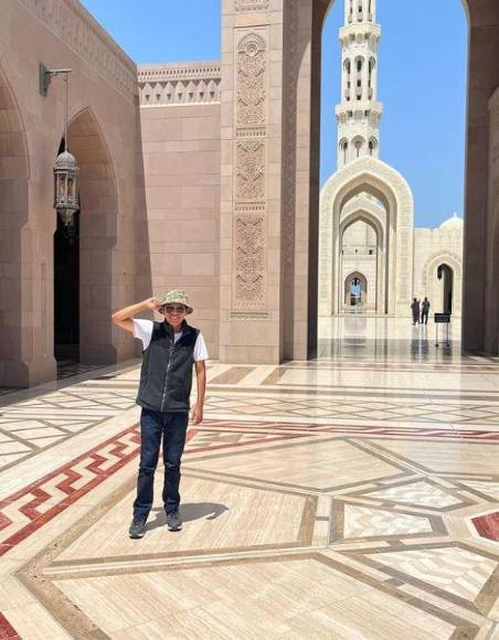 Oscar Curi, el influencer que habría muerto tras consumir comida callejera en India