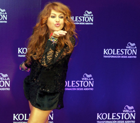 Colate pide que Paulina Rubio vaya al psiquiátrico