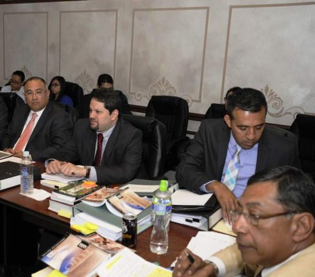 Suspenden audiencia inicial contra acusados en el caso Astropharma