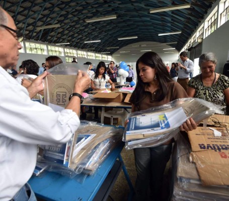 Guatemala elige presidente el domingo tras apática campaña